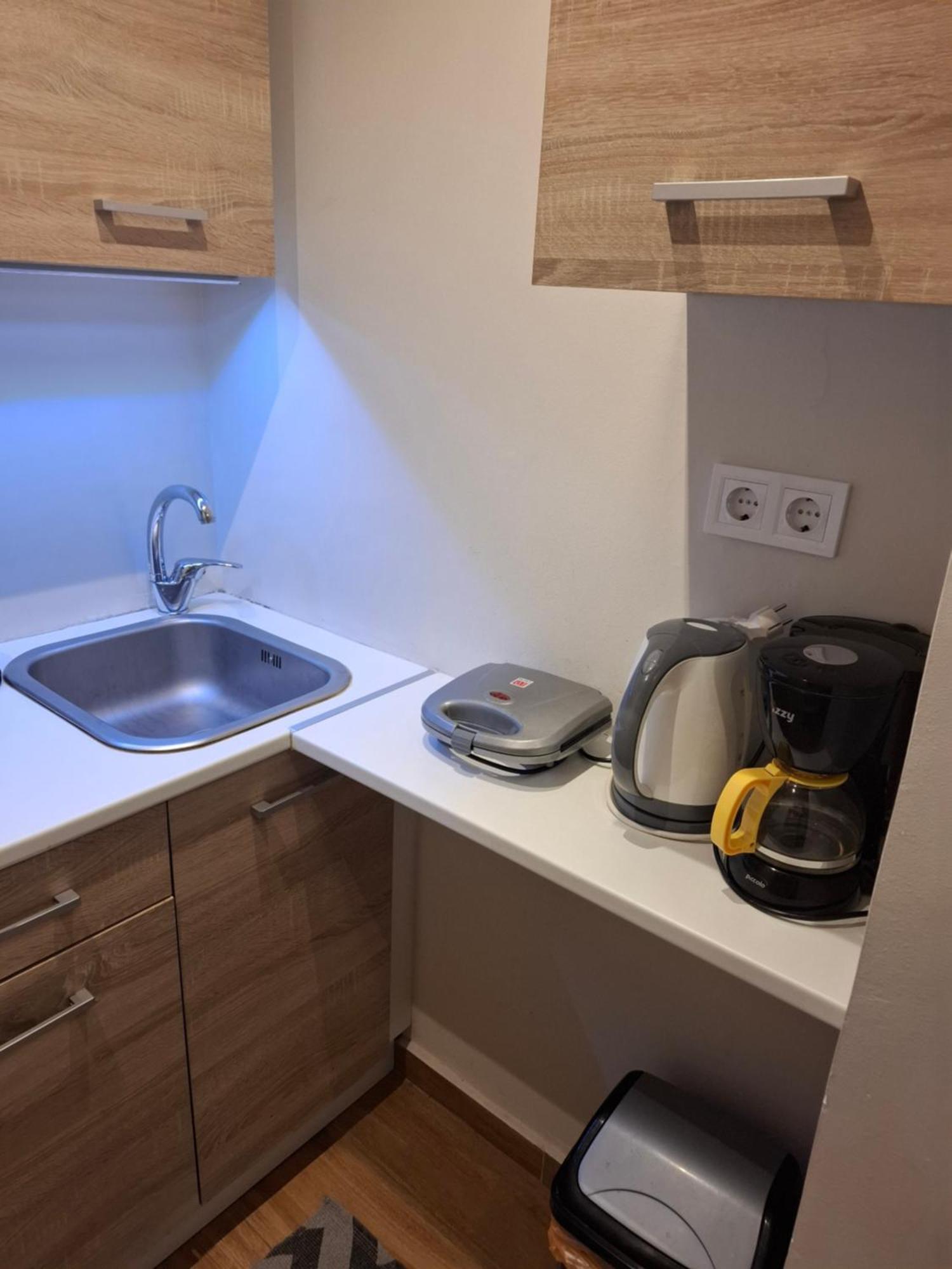 Apartment Posh With Garden In Kolonaki