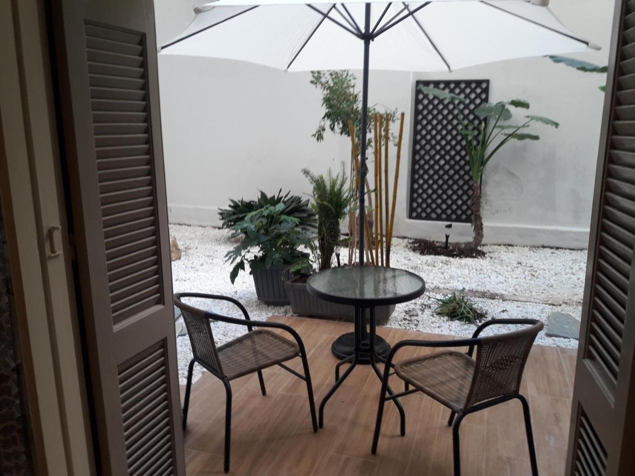Posh With Garden In Kolonaki * Athens