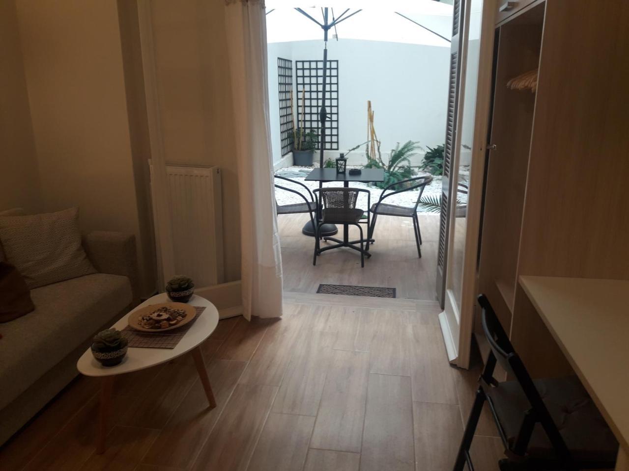 Apartment Posh With Garden In Kolonaki *
