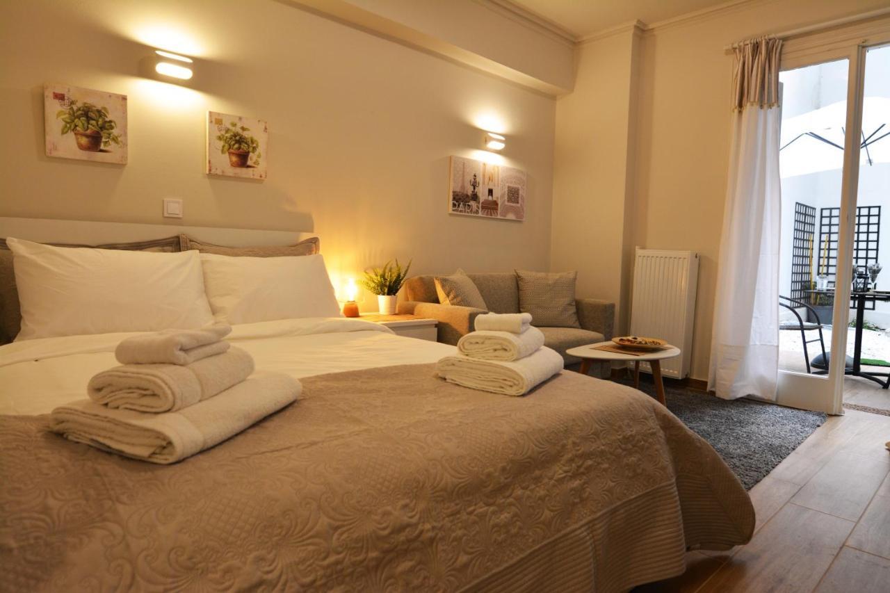 Posh With Garden In Kolonaki Apartment